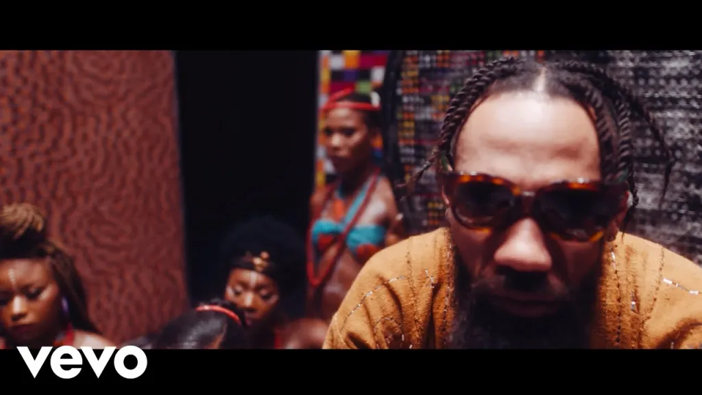 Phyno – Vibe Ft. Flavour (Video)